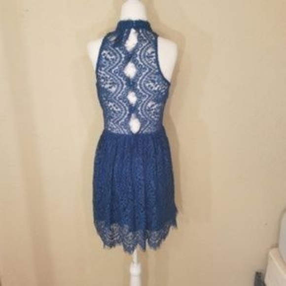 Trixxi Dresses & Skirts - Trixxi Teal Open Back Lace Dress - Size Small